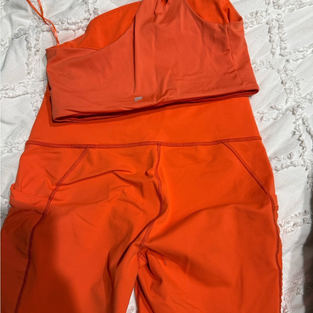 Fabletics Orange High-Waist Women’s Active short and bra set